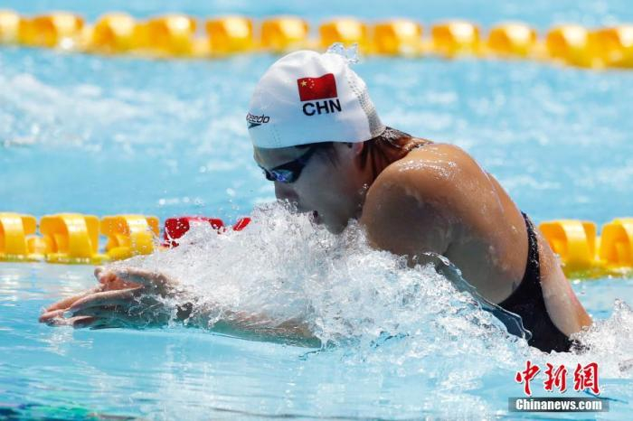 资料图：2019年7月22日，在韩国光州举行的世界游泳锦标赛女子200米个人混合泳决赛中，中国选手叶诗文以2分08秒60的成绩获得亚军。中新社记者 韩海丹 摄