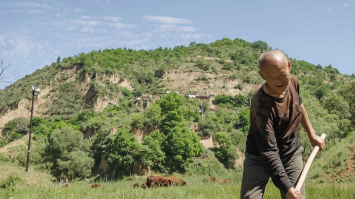 　　听着大喇叭干农活，是中国许多乡村共同的记忆（央广网发 受访者供图）