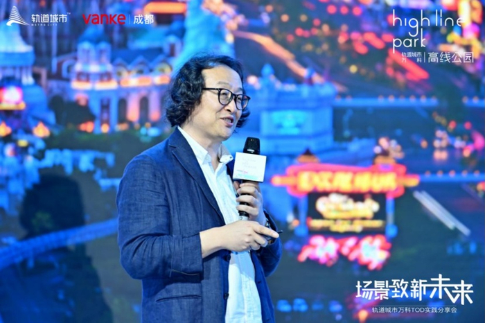 （实拍图|匡晓明现场分享，万科提供，央广网发）