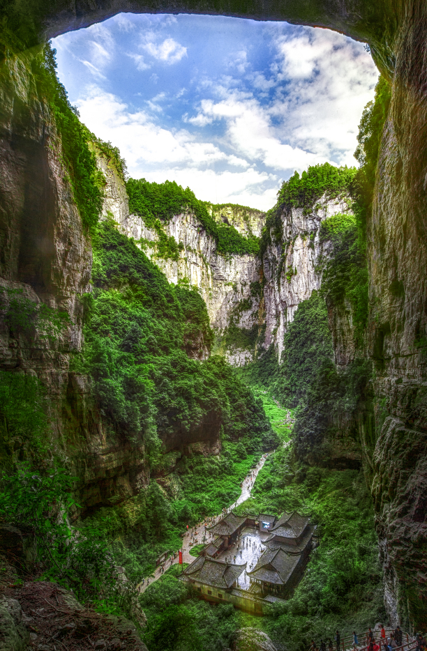 天生三桥 仙女山景区供图