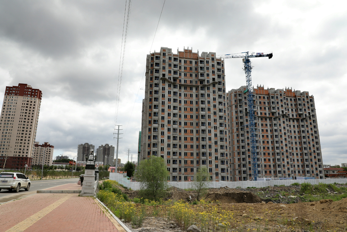 2019年6月18日，鹤岗，一处建筑工地&nbsp; 图源：视觉中国&nbsp;