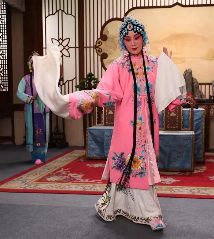 《锁麟囊》剧照。摄影 刘海发