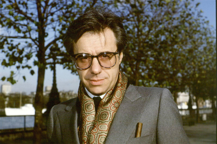 彼得·博格丹诺维奇