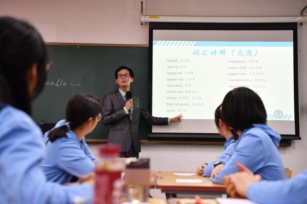  北京语言大学英语强化培训注重实用性。&nbsp; 摄影 袁艺