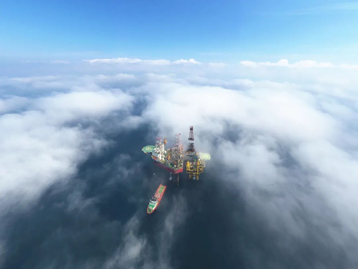 ▲渤海油田三次优快钻完井，对油田高效开发起到至关重要的作用。