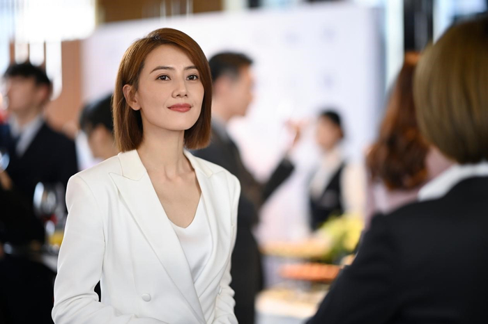 陈珊（高圆圆 饰）