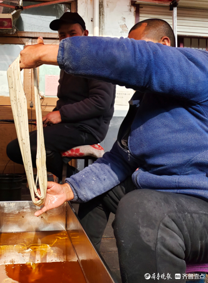 手工馓子香飘古镇|高军|马头镇|郯城县|购买者|招牌_新浪新闻