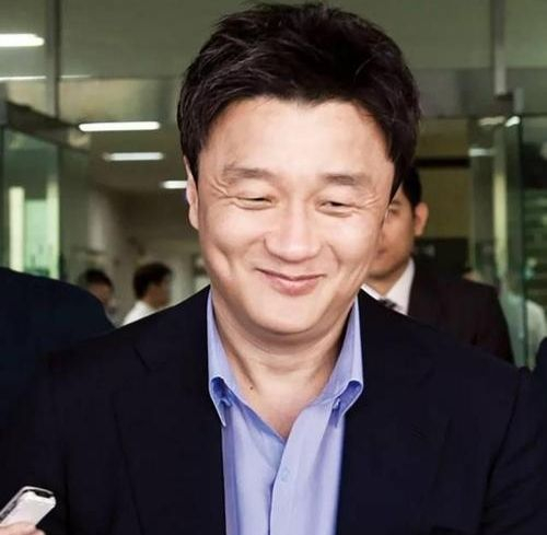 “三星公主”与穷保安的爱恨情仇
