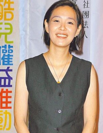 41岁歌手张悬宣布离婚,与导演老公结束3年婚姻,赞其是伟大前夫