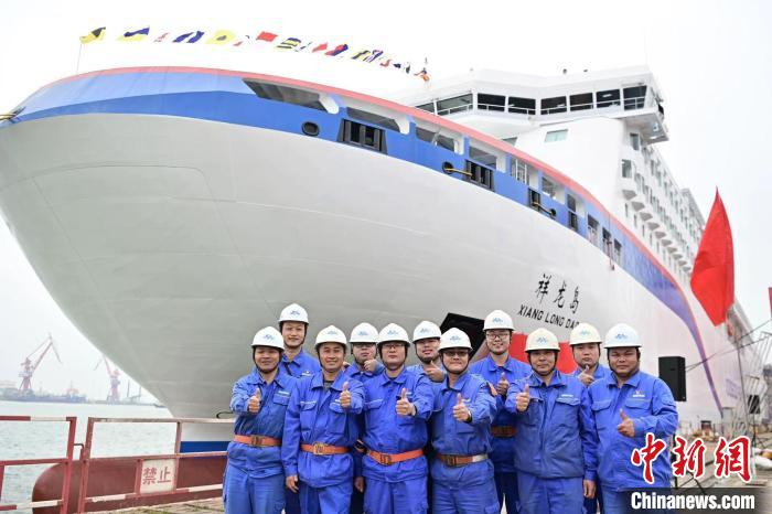 中国最先进豪华客滚船“祥龙岛”号在广州命名交付。　陈骥旻 摄
