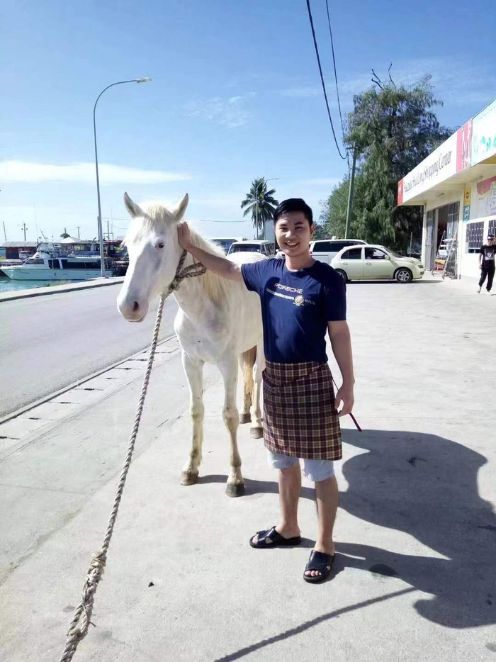  目前，仍处于失联状态的朱各华