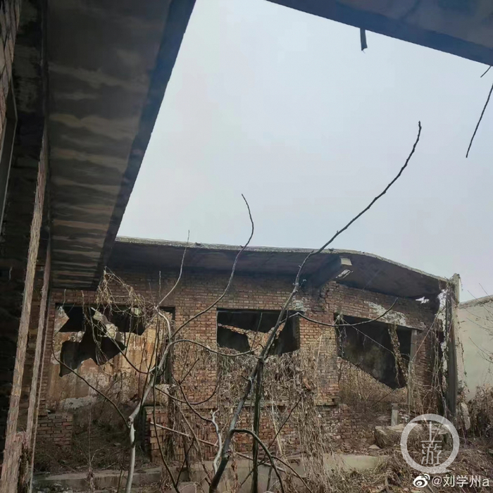 ▲刘学州河北老家的住宅破败不堪。图片来源/个人微博
