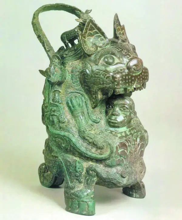 日本泉屋博物馆藏虎食人卣 作者/供图