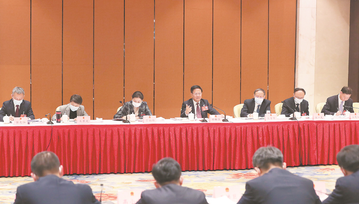 安徽省委书记郑栅洁前往蚌埠代表团 图自安徽日报