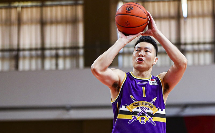 北控男篮与李根终止合同焦作勒布朗无球可打本赛季年薪2800万