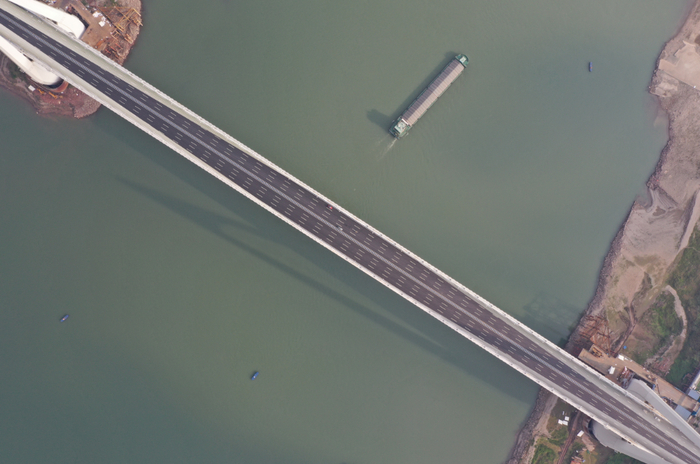 白居寺长江大桥 市住房城乡建委供图