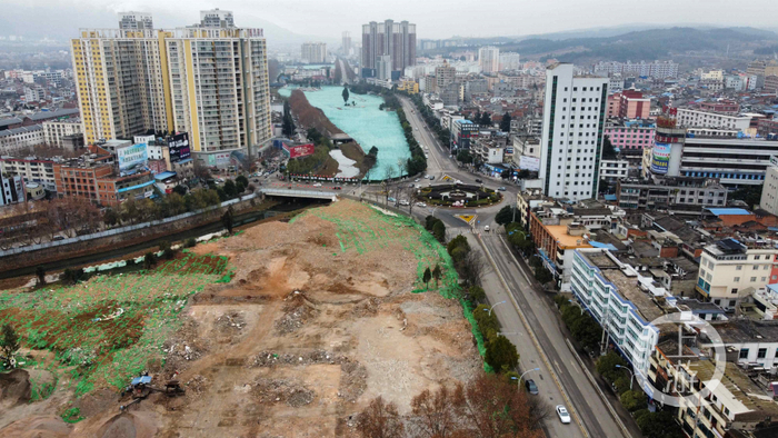 ▲位于宣威市核心地段的棚改区域航拍图。图片来源/受访者供图