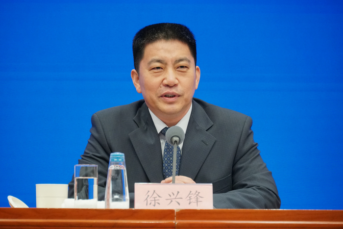 商务部市场运行和消费促进司负责人徐兴锋 &nbsp;澎湃新闻记者 周頔 摄