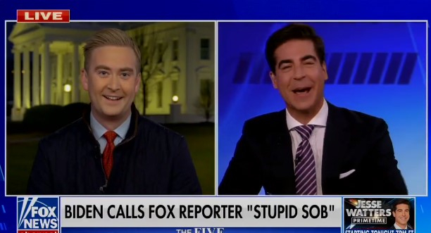 福克斯新闻在节目中调侃 视频截图