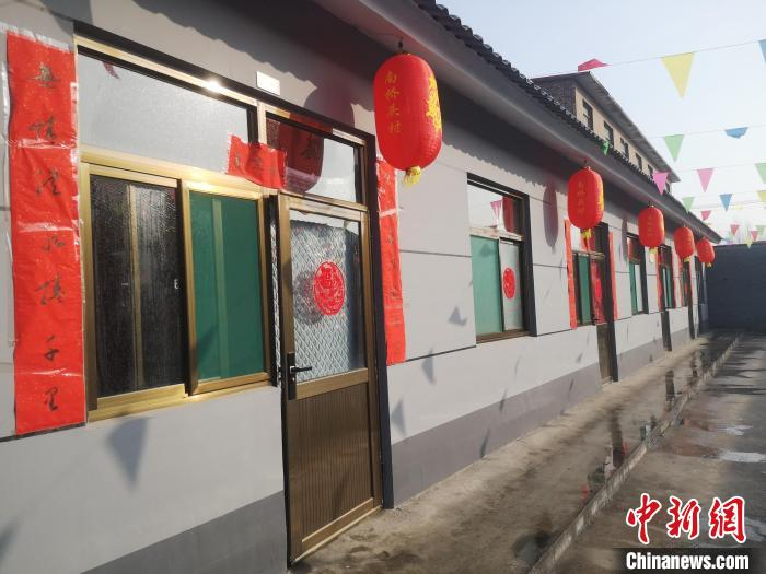 图为南桥头村集中安置房。　范丽芳 摄