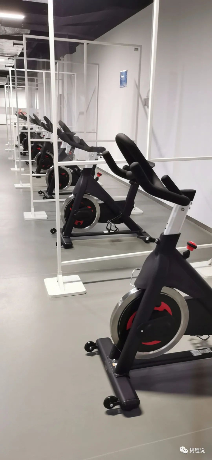 不插电健身器材