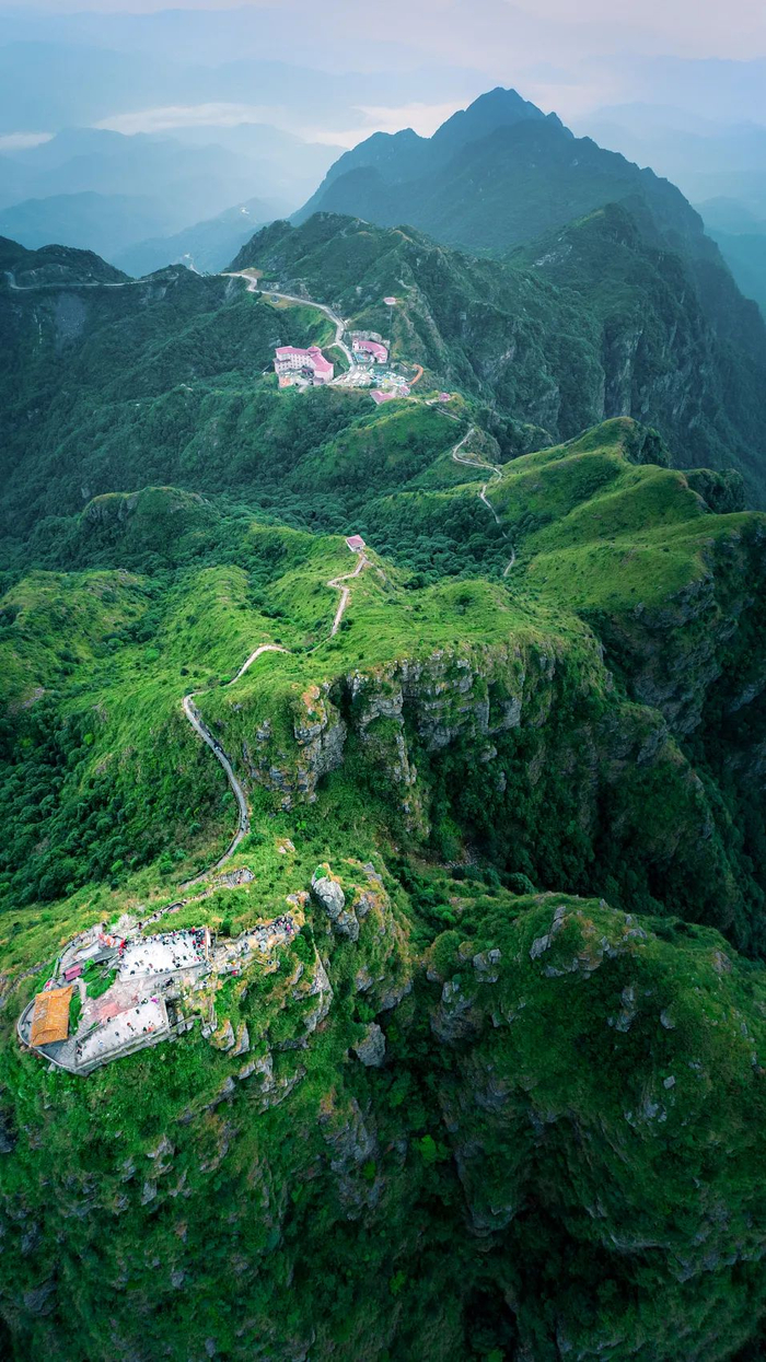 梅州阴那山日照五指峰全景。