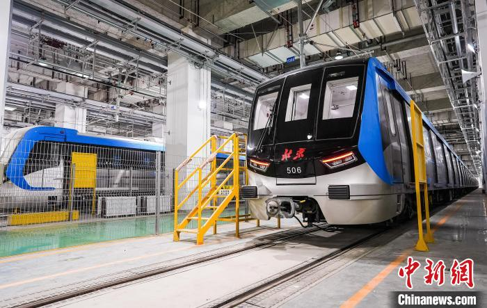 京港地铁17号线列车。　京港地铁供图