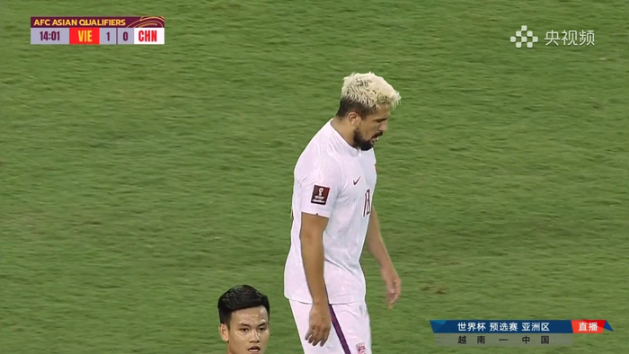 洛国富在比赛中