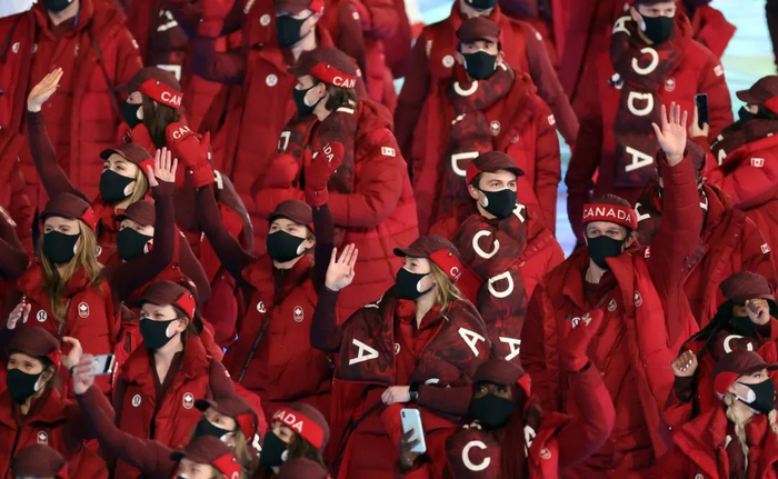 ▲北京冬奥会开幕式，加拿大代表团入场。图/IC photo