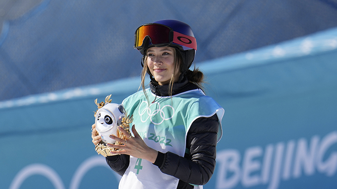 北京冬奥会自由式滑雪女子大跳台决赛，谷爱凌夺金。人民视觉  图