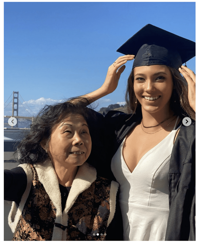 谷爱凌是外婆带大的