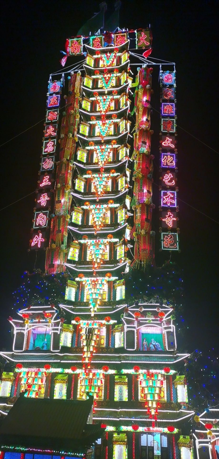 刘家堡村春节活动，热闹非凡。受访者供图