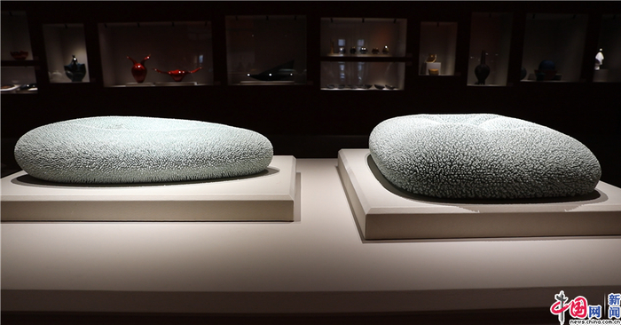 “大国匠作”板块中展出的陶瓷作品。中国网记者 刘维佳 摄