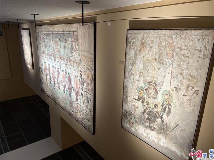 ”丝路丹青“板块中展出的壁画。中国网记者 刘维佳 摄