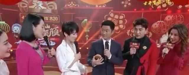 春晚演员数量庞大,那么每年春晚之后演员服装都是如何处理的呢?|央视|春晚|服装