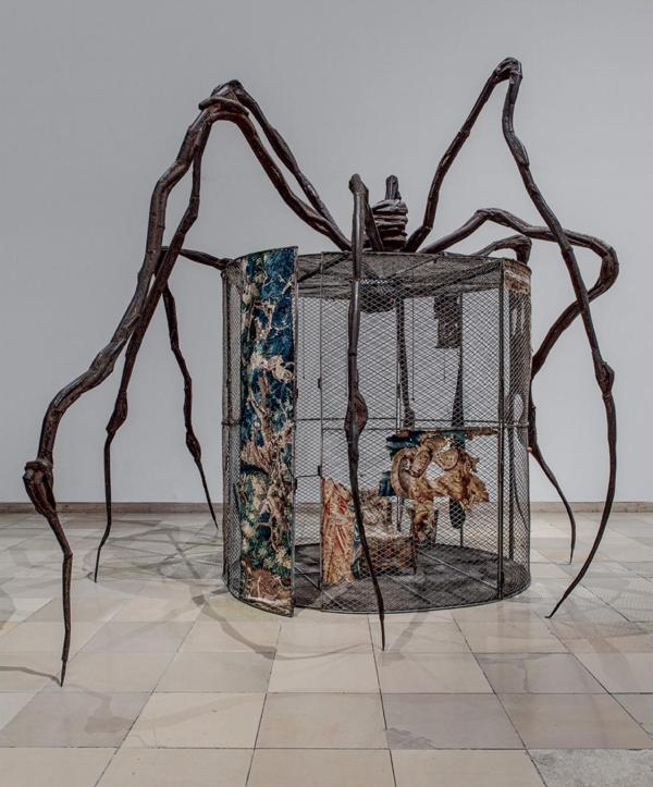 “细胞”和“蜘蛛”，路易斯·布尔乔亚