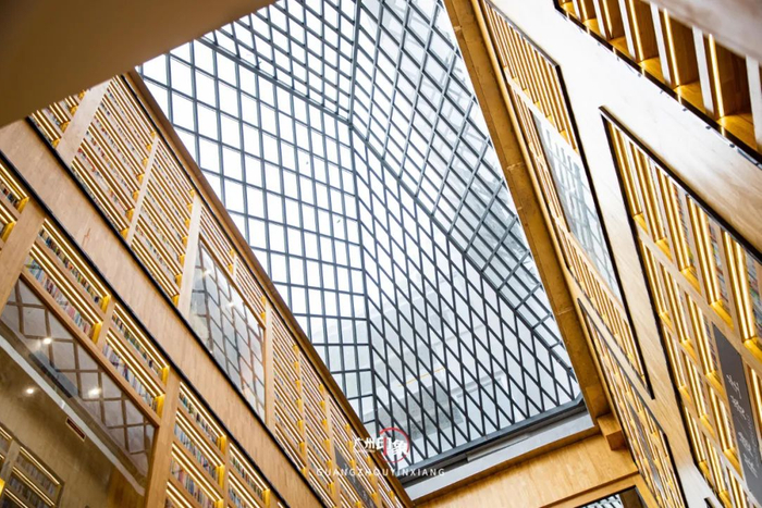 楼梯间、廊道间