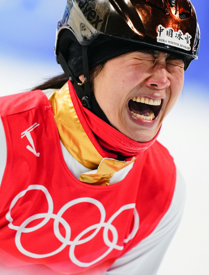 徐梦桃喜极而泣 新华社图