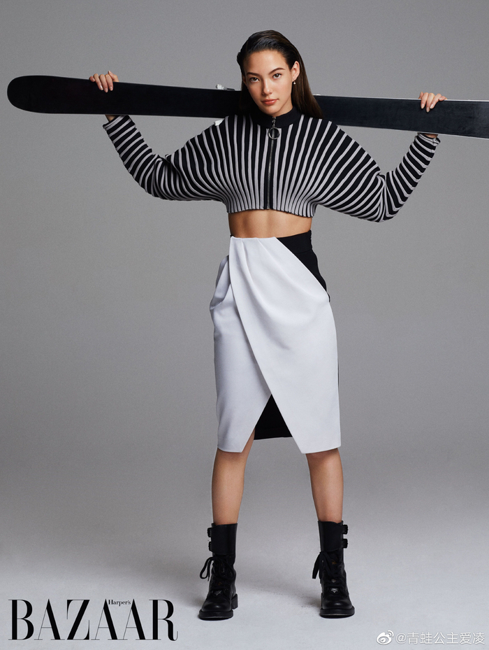 谷爱凌拍摄的时尚杂志大片。图片来源：微博@青蛙公主爱凌