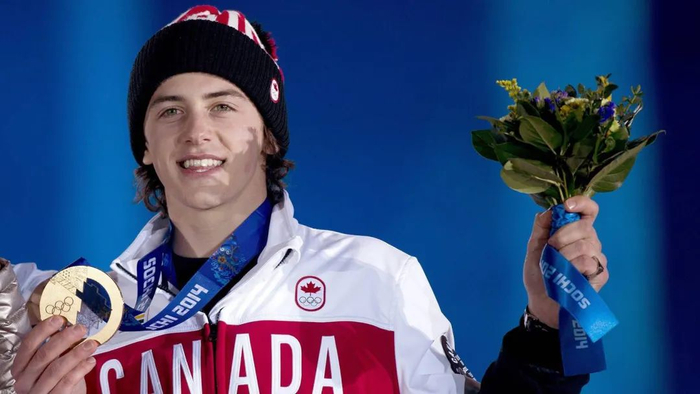 帅气的马克·麦克莫里斯。