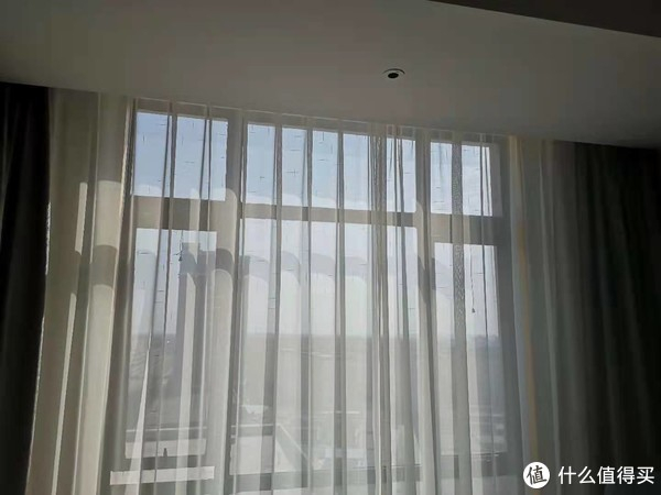 每种窗帘都有“最佳洗涤法”,一文总结清楚,简单实用,不用花钱