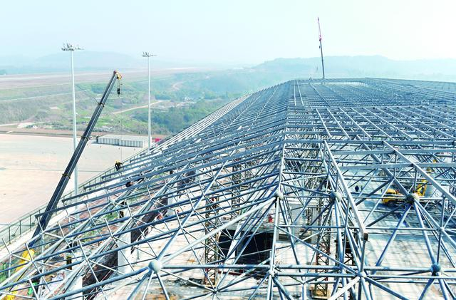 ▲扩建中的万州机场