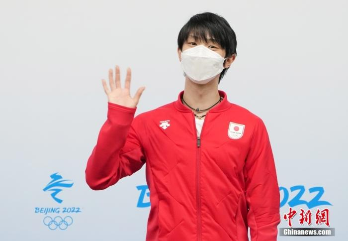 　　2月14日，羽生结弦在发布会上。当日，日本花样滑冰运动员羽生结弦在北京冬奥会主新闻中心举行新闻发布会。 中新社记者 毛建军 摄