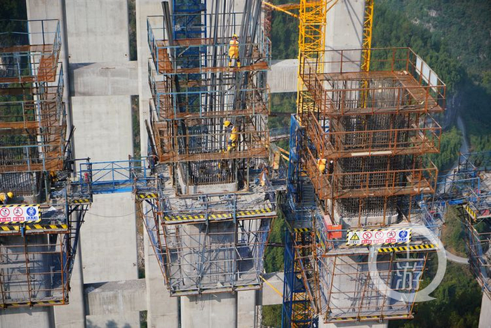 △建设中的双堡特大桥