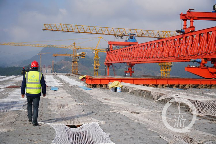 △建设中的双堡特大桥