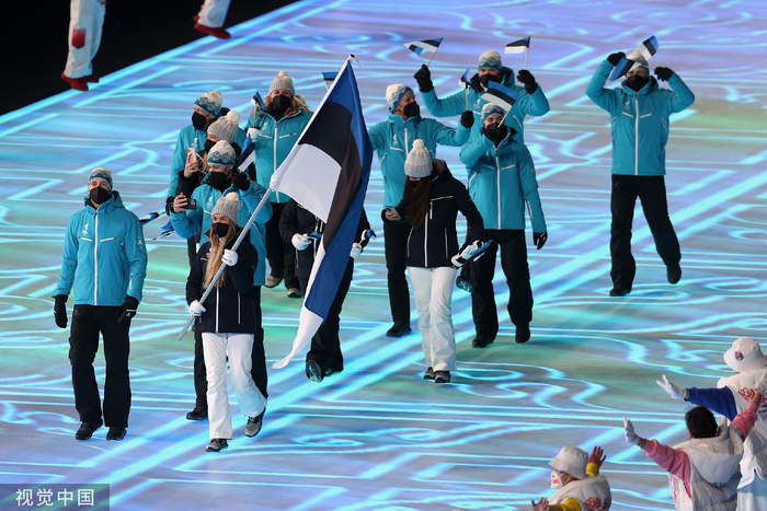 希尔达鲁是爱沙尼亚代表团的旗手。