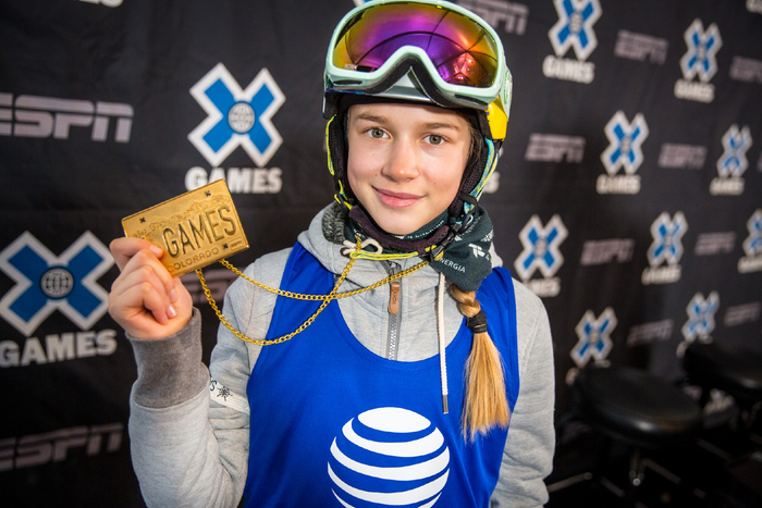 小时候的希尔达鲁。