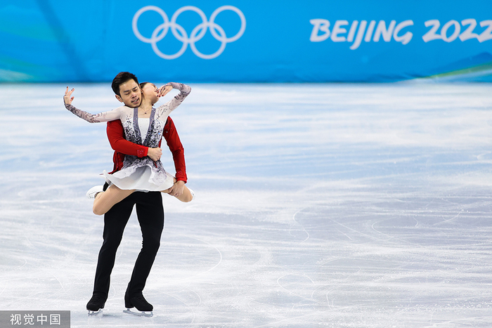 2月19日晚，彭程/金杨在自由滑比赛中。