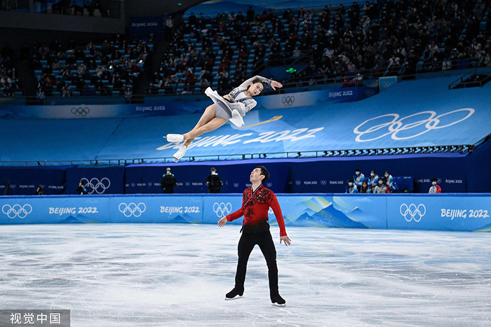 2月19日晚，彭程/金杨在自由滑比赛中。
