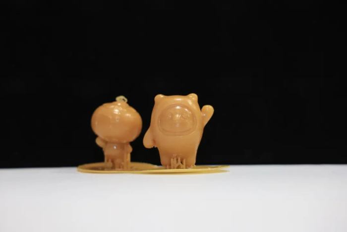 ▲&nbsp;光固化成型技术“冰墩墩”